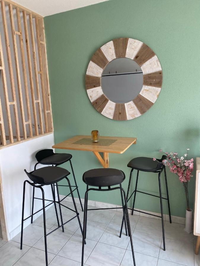 Studio Brignoles Piscine Emplacement Ideal Экстерьер фото