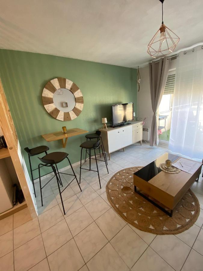Studio Brignoles Piscine Emplacement Ideal Экстерьер фото